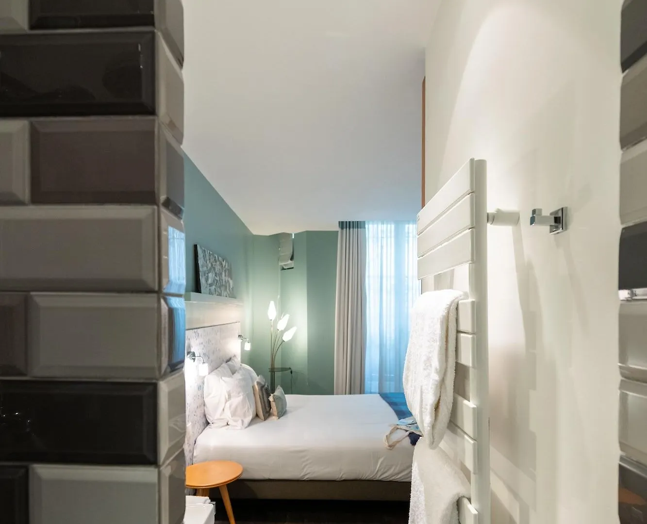 ***  1Er Etage Marais Hotel Paris France