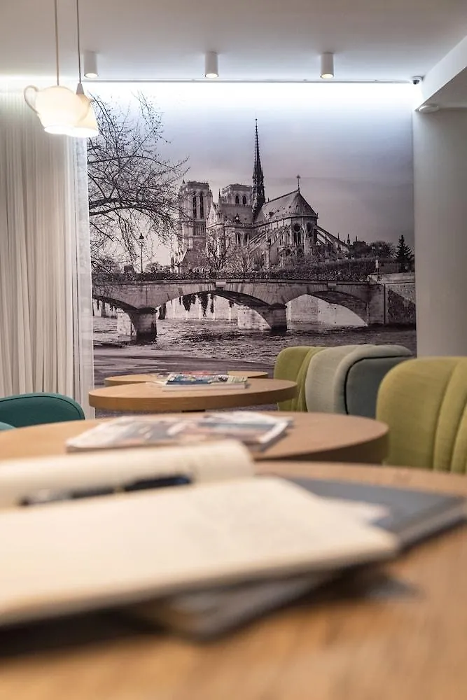 1er Etage Marais Hotel Paris